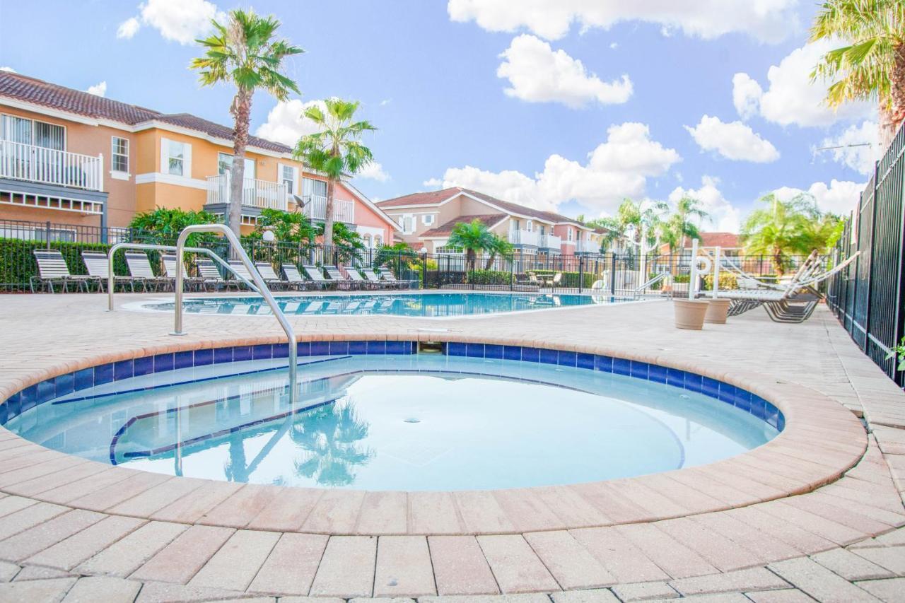 Berkley Lake Townhomes Kissimmee Exterior photo